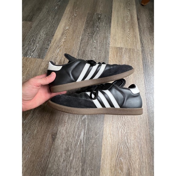 adidas gazelle silver green womens adidas Samba Indoor Shoes, Black/White/Red / 10
